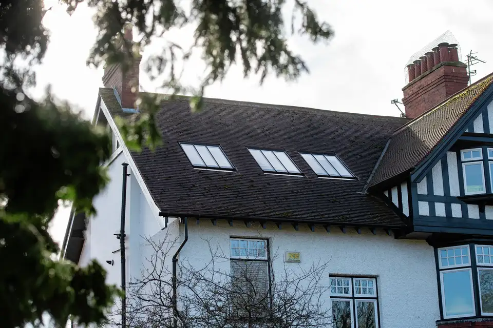 Home in conservation area harmonises with heritage roof windows 