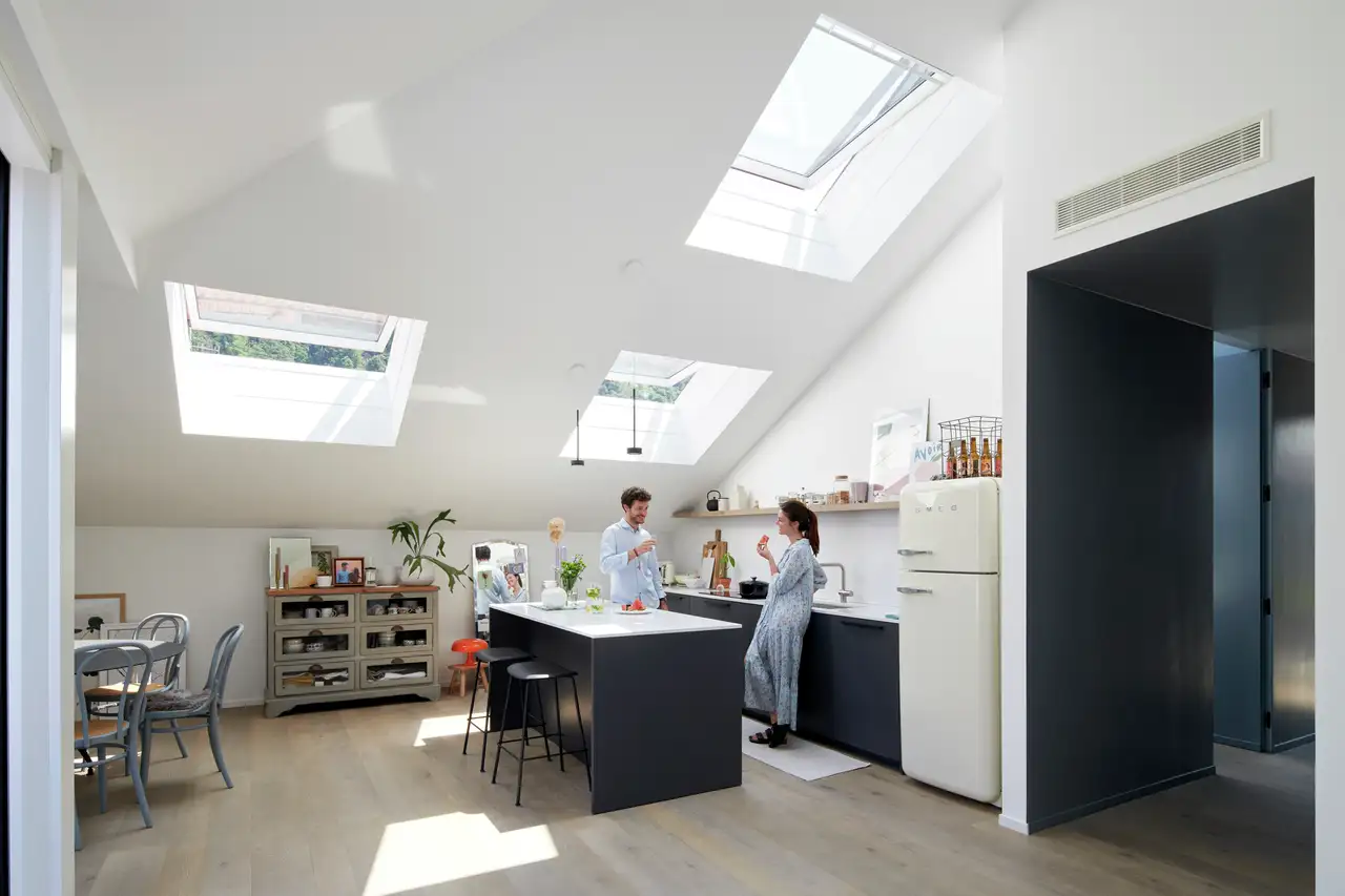 Dachfenster mit Blumen & Pflanzen ausstatten | VELUX Magazin