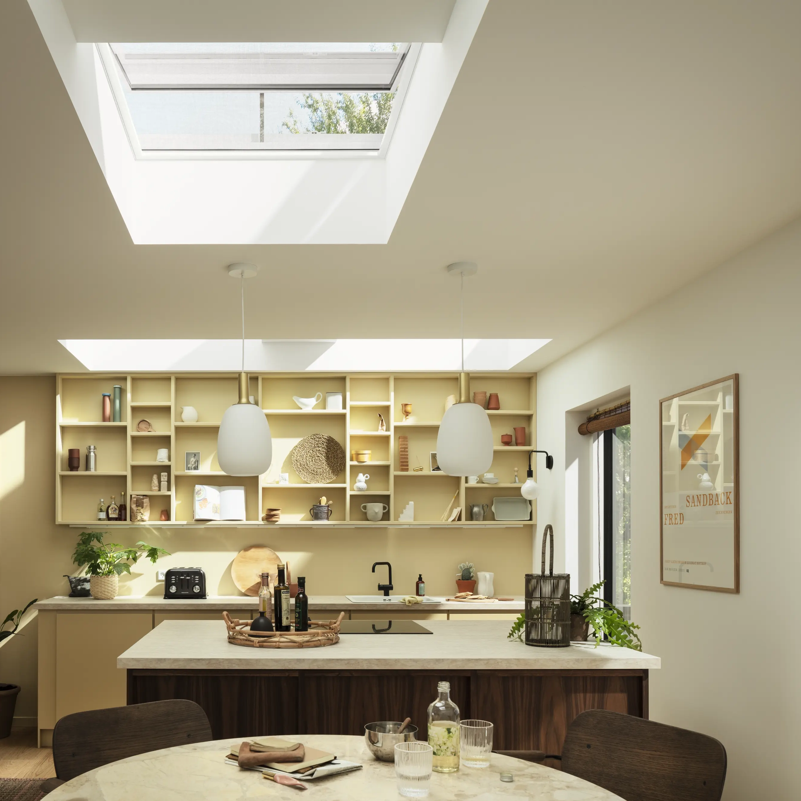 Design de interiores reinventado: o telhado como “quinta parede”
