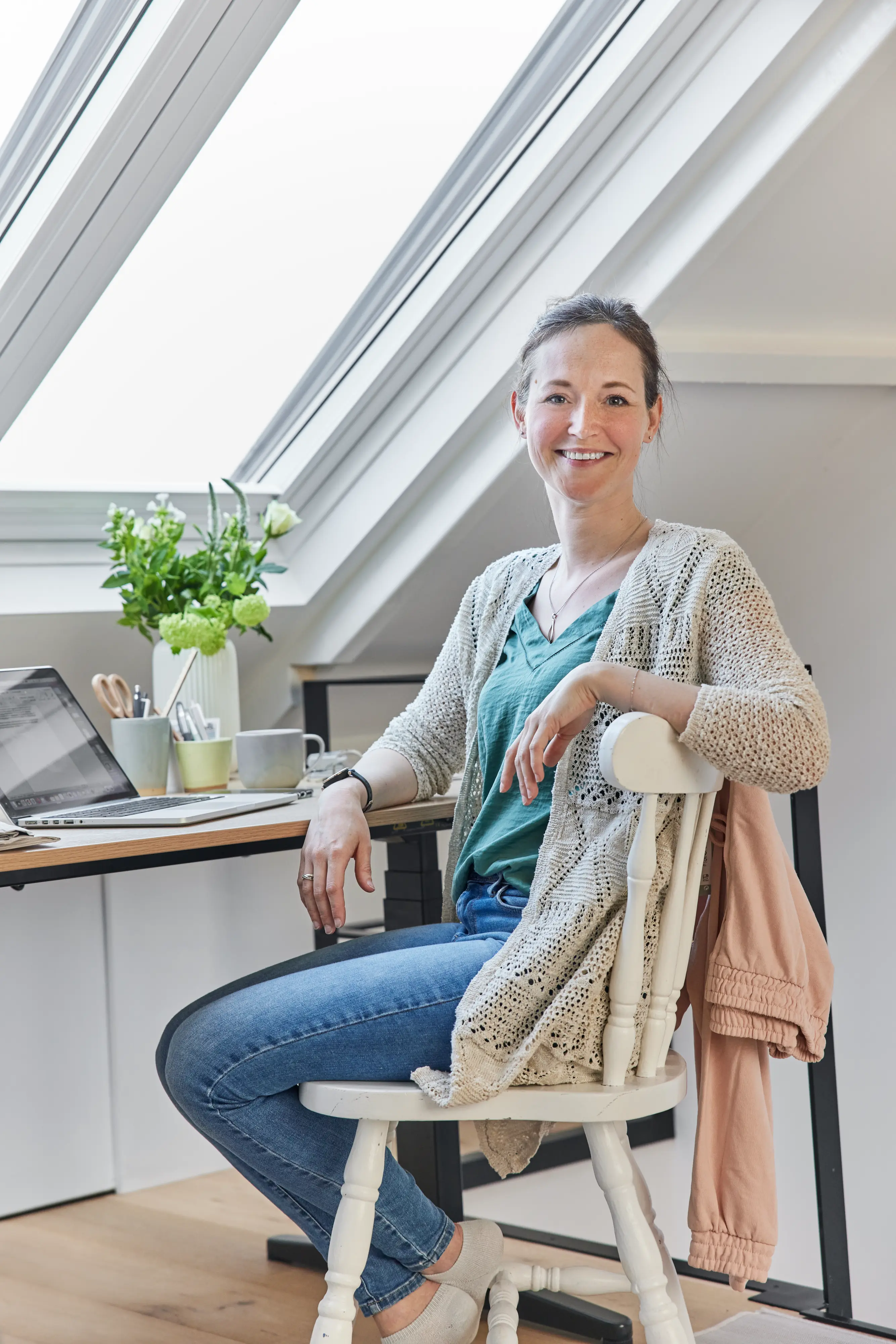 Koša mājas biroja un sporta zāles transformācija ar jumta logiem