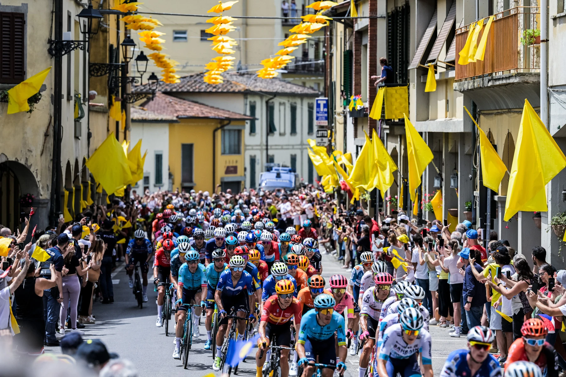 VELUX Gruppe startet ab 2025 Partnerschaft mit Tour de France-Radsportevents für Frauen und Männer