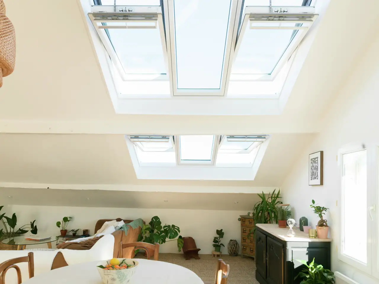 Fenêtres de toit équipées du système intelligent VELUX ACTIVE with NETATMO