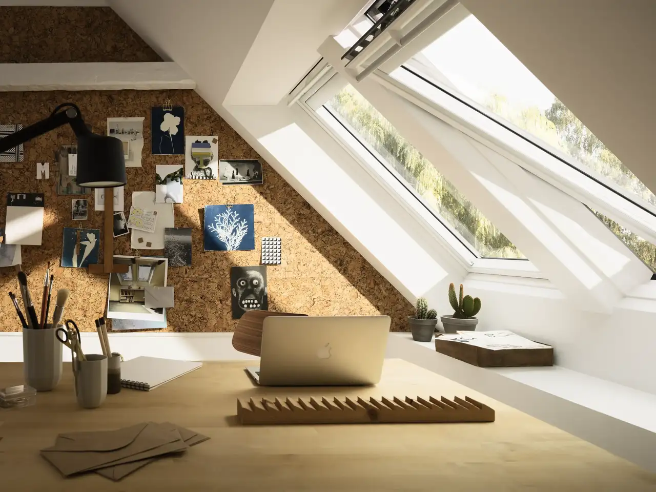 Bureau dans le grenier| Magazine VELUX