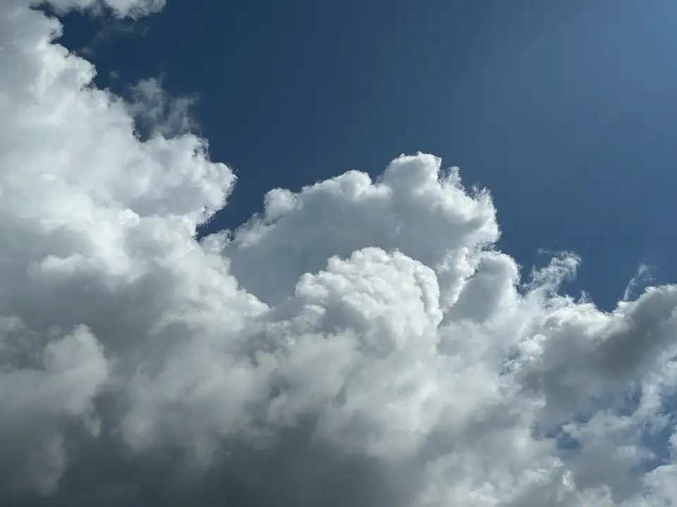 Cielo coperto fotografato da Christina Augustesen