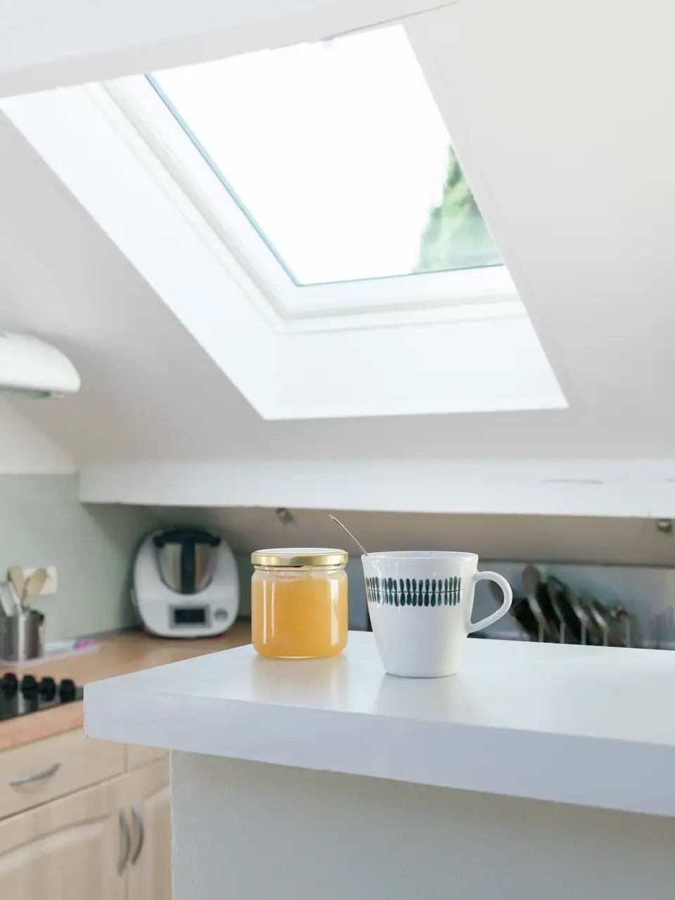 Zolderkeuken met VELUX dakvensters