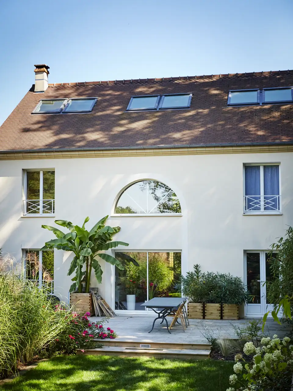 Toit en pente : tous les avantages de cette forme intemporelle