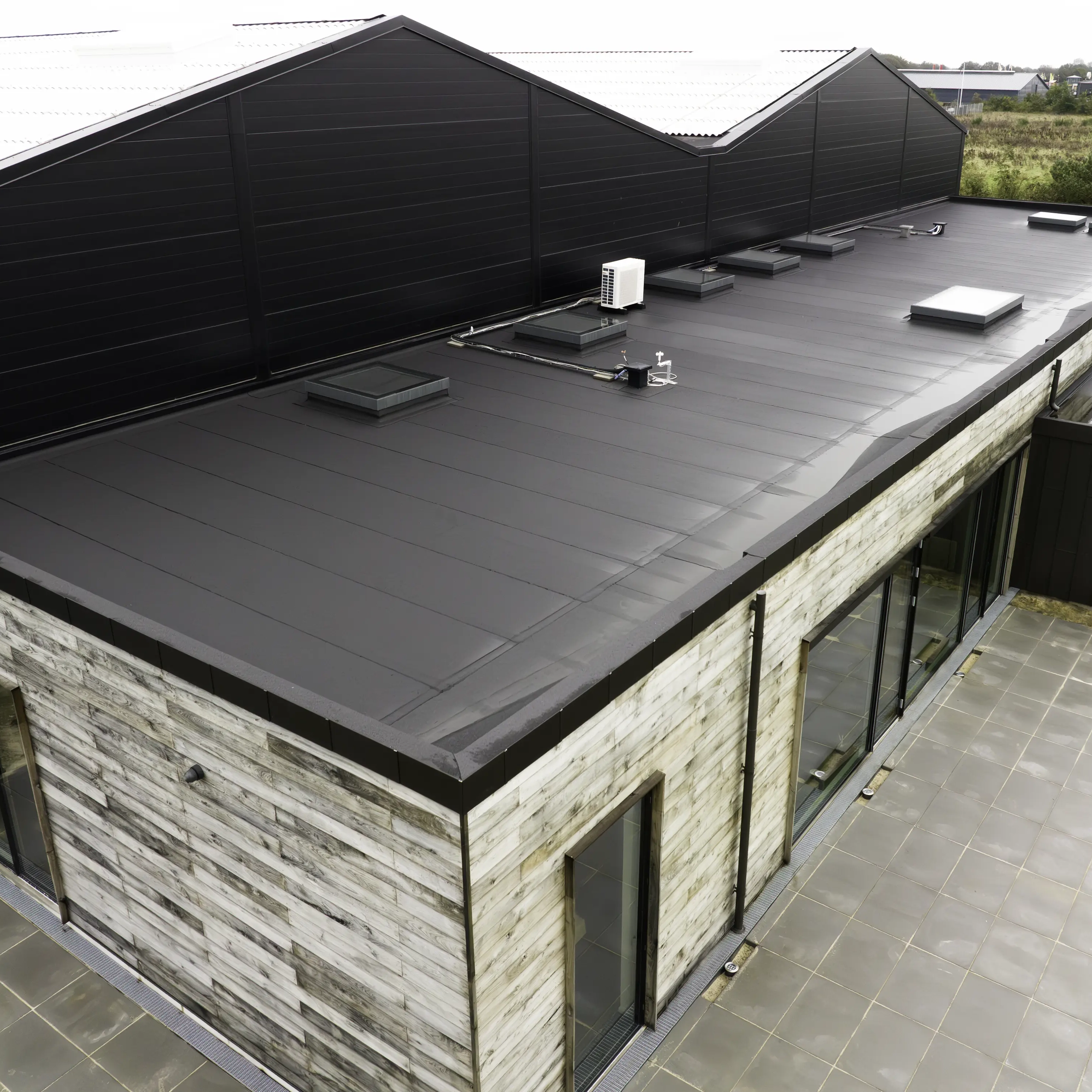 Un environnement de travail accueillant et durable grâce à VELUX Commercial
