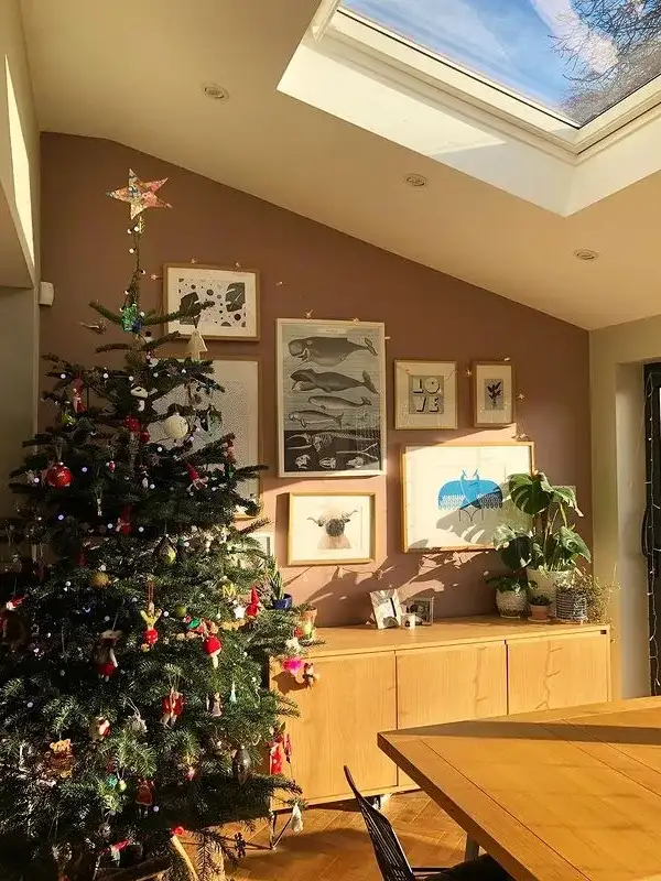 Weihnachtsdeko: 6 tolle Ideen für Ihr Dachfenster