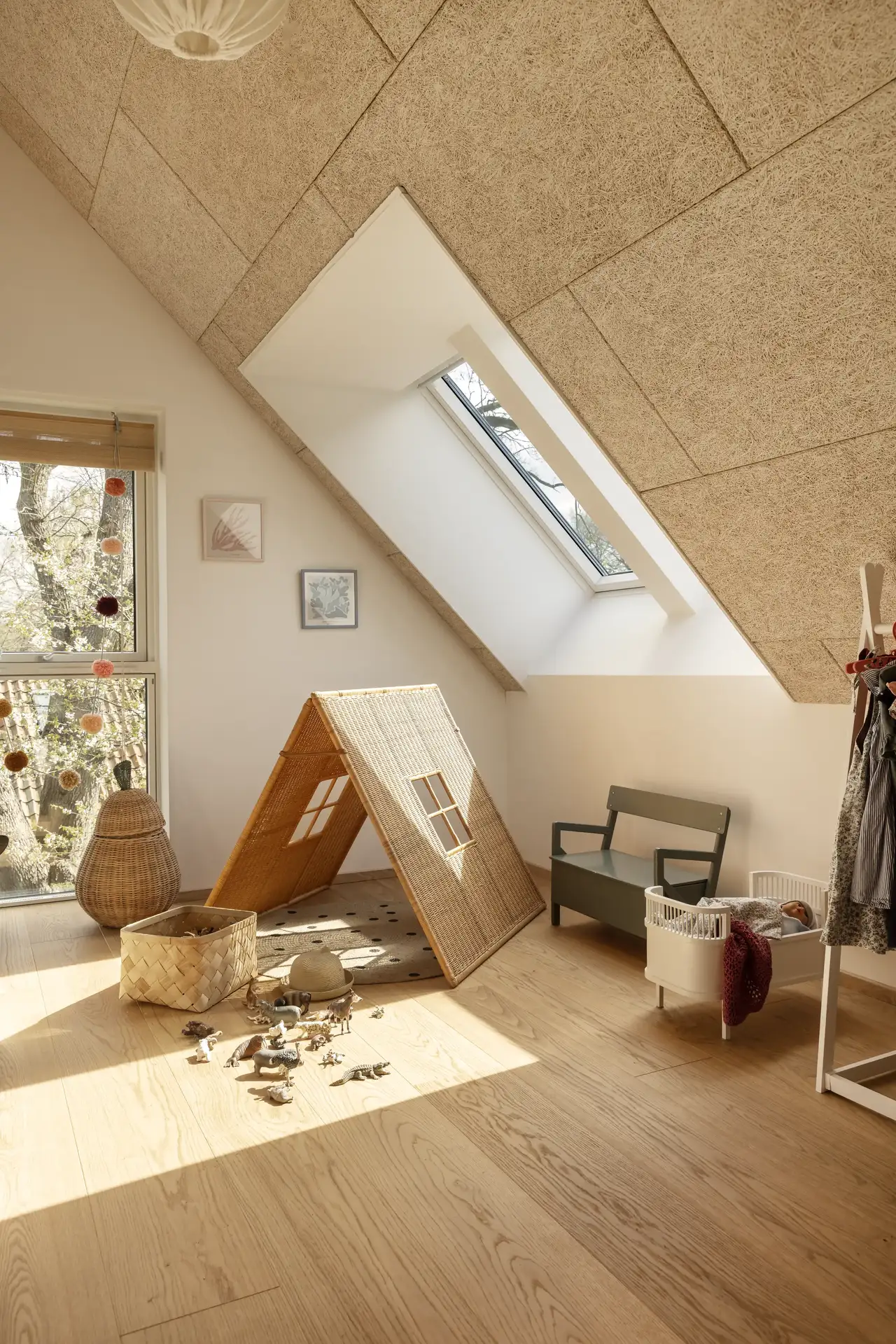 Tente de jeu sous fenêtres de toit | Magazine VELUX