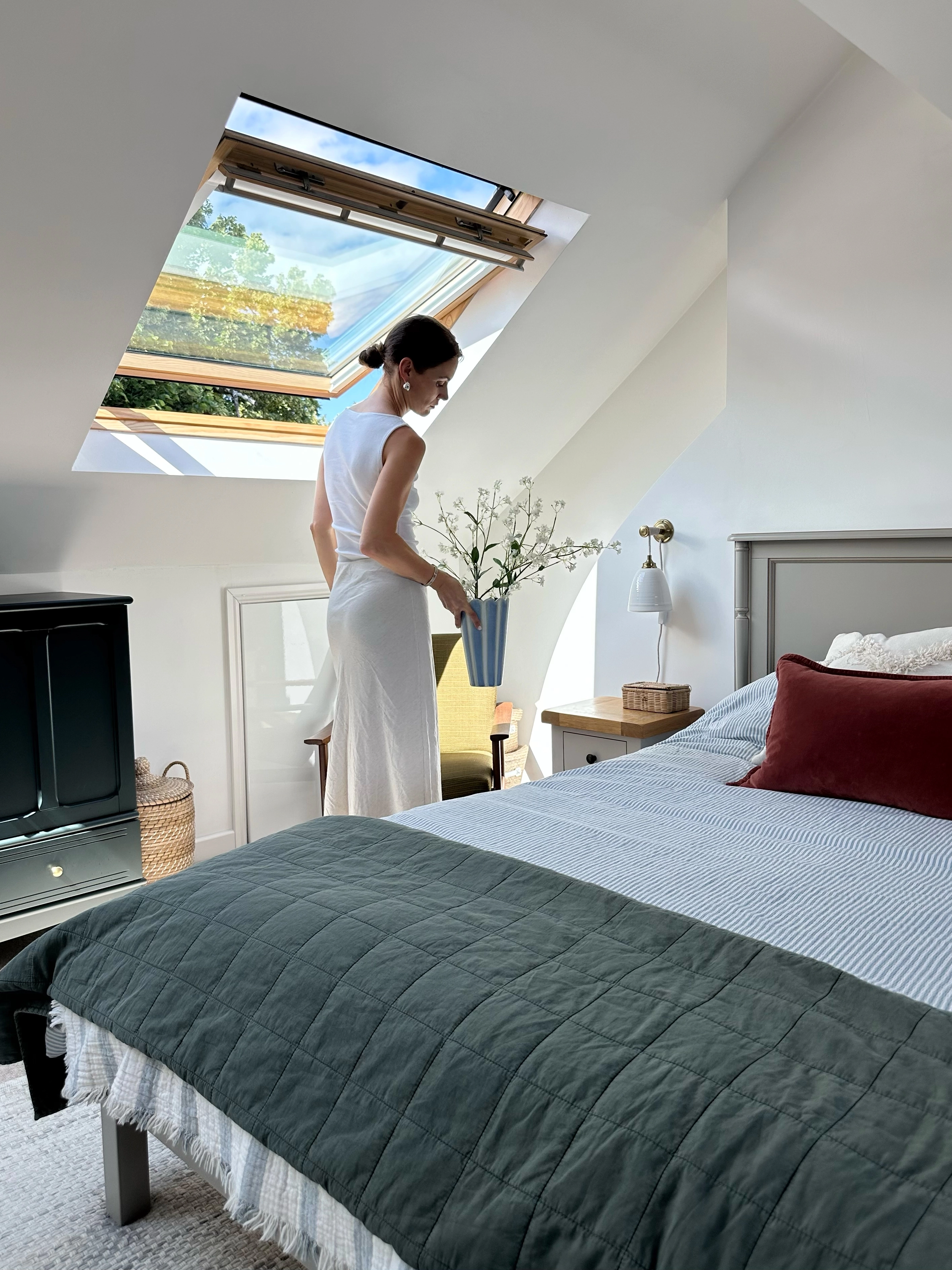 https://contenthub.velux.com/api/public/content/6423a-6635a-9b4f7_3x4?t=w412+2x&t=w412%2C+https%3A%2F%2Fcontenthub.velux.com%2Fapi%2Fpublic%2Fcontent%2F6423a-6635a-9b4f7_3x4%3Fv%3Dc2a628c9&v=c2a628c9