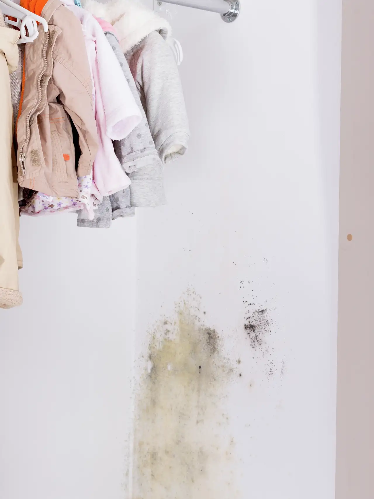 Moisissures dans les chambres d'enfants | Magazine VELUX
