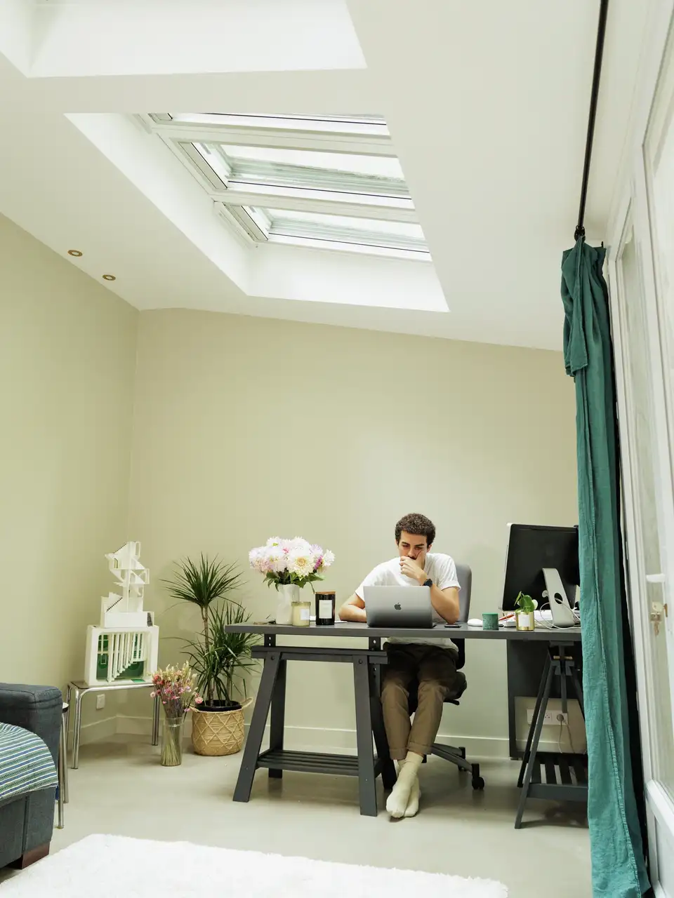 Bureau sobre sous duo de verrières 3en1 VELUX