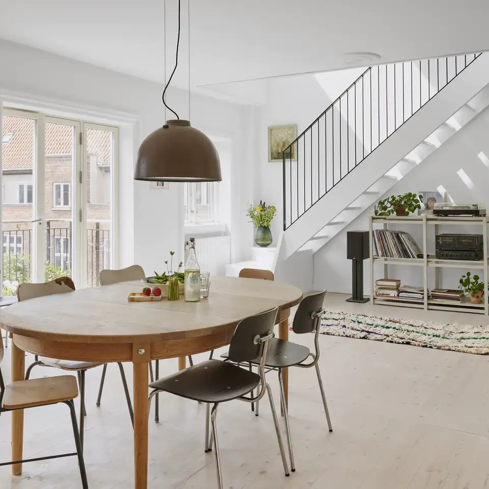 Før og efter udnyttelse af tag-etage til beboelse