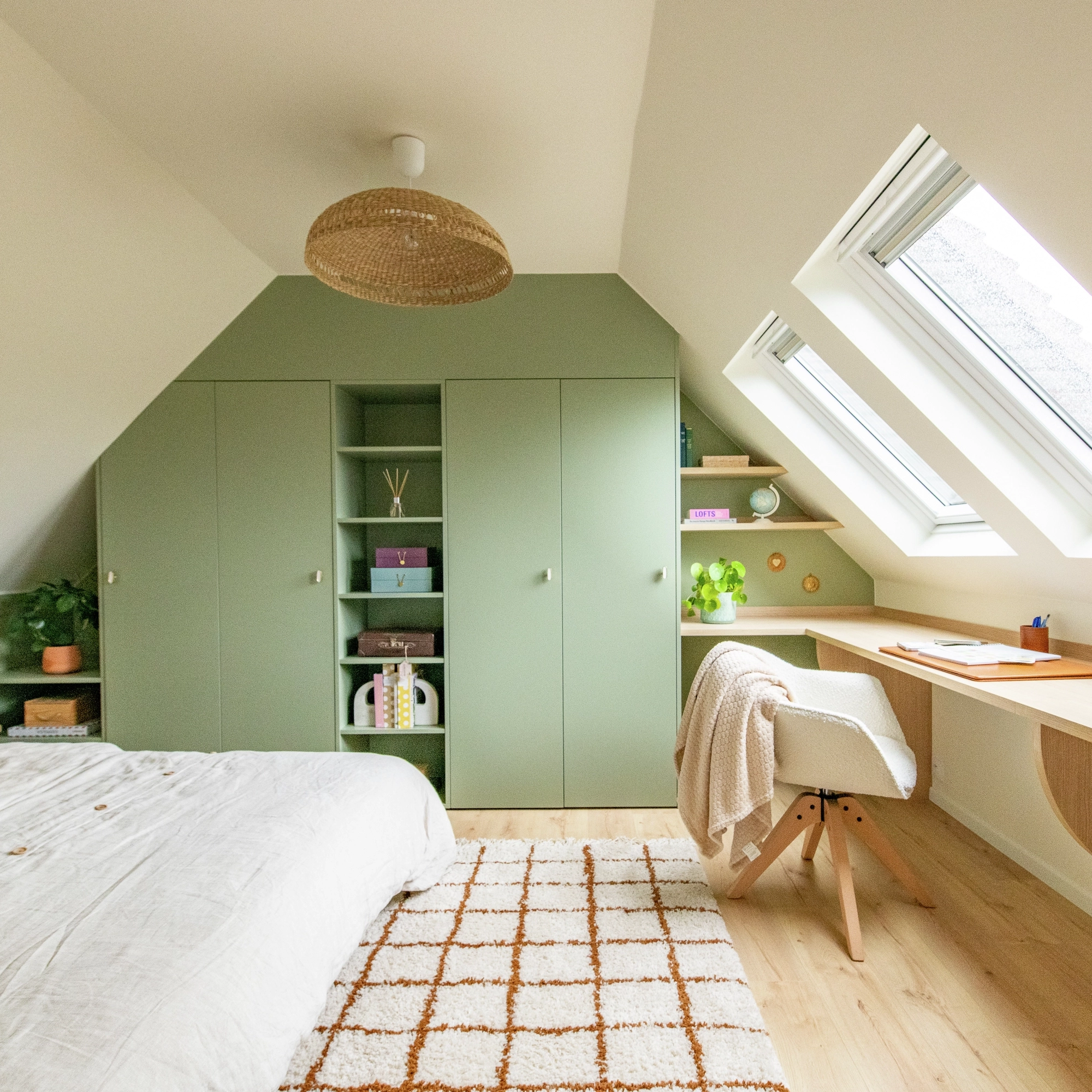 VELUX révèle deux projets de rénovation où la lumière naturelle transforme le quotidien.
