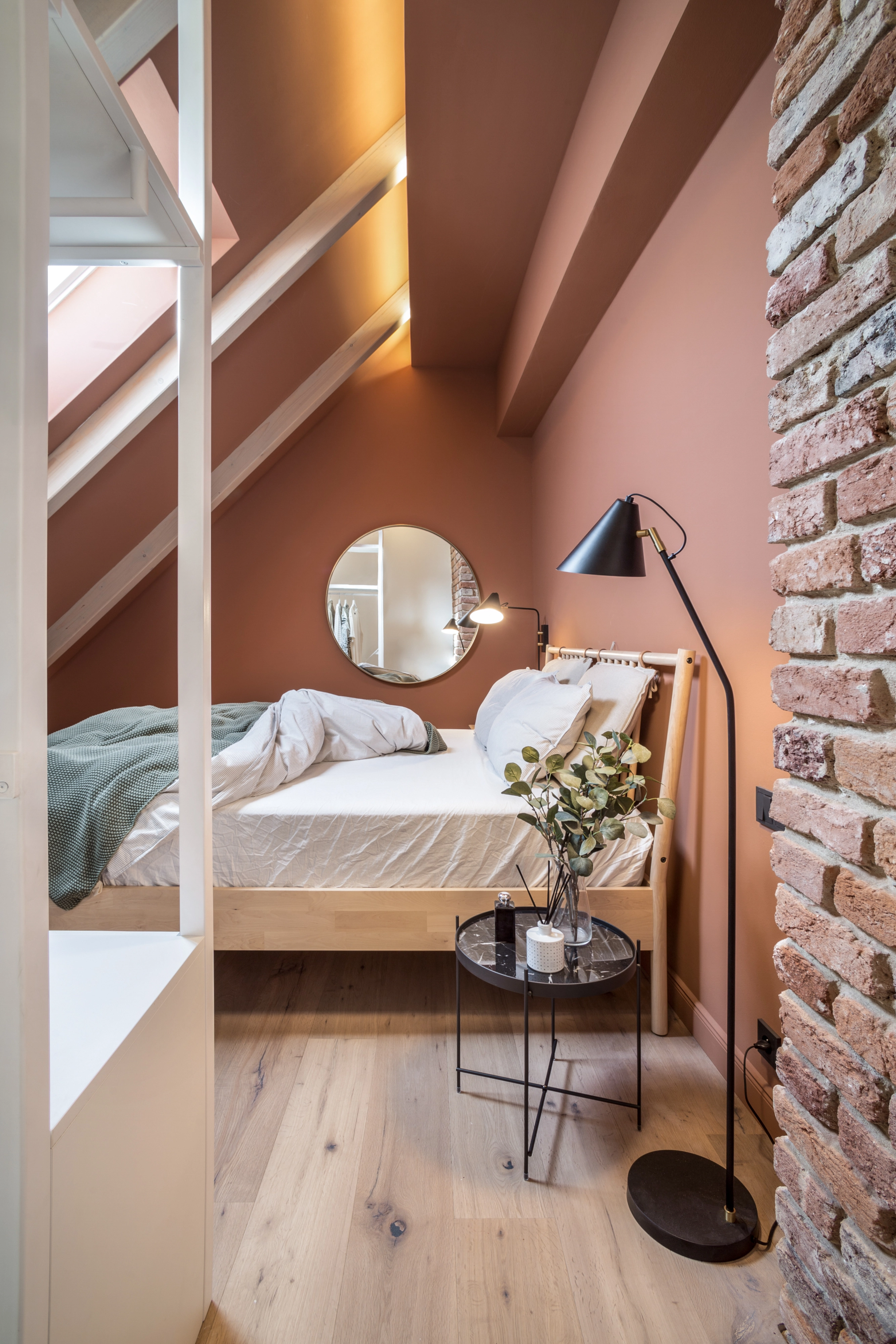 Yūgen: Die stille Tiefe im Interior Design entdecken