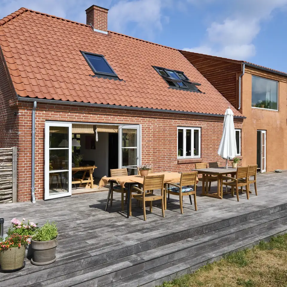 Øg værdien af din bolig med nyt tag og VELUX ovenlysvinduer