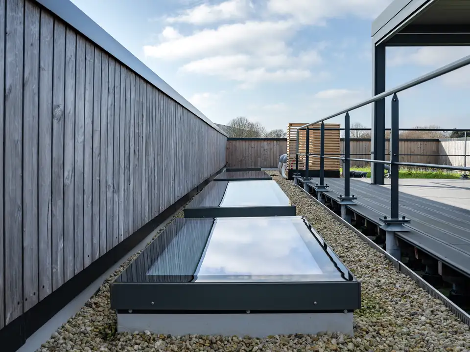 Revêtement de terrasse pour toit plat : comment choisir le bon matériau