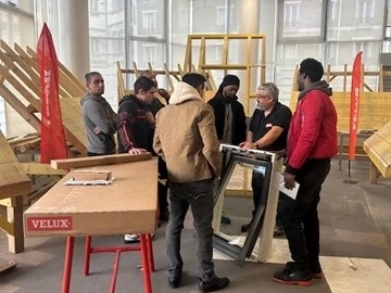 VELUX a formé plus de 2780 apprentis artisans dans les métiers du bâtiment
