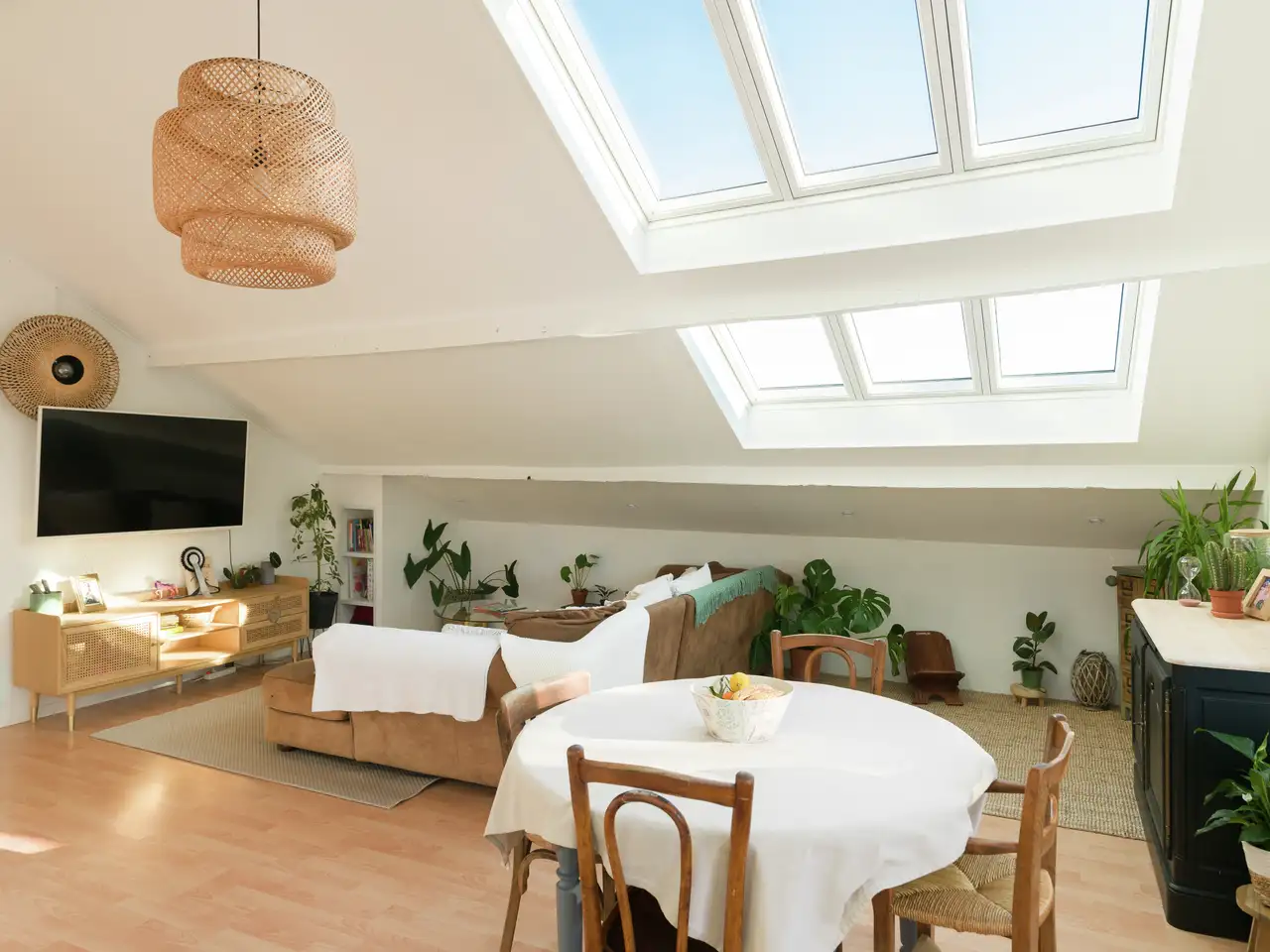 Séjour avec combinaison de verrières 3en1 VELUX